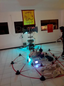 Pameran Seni Instalasi Upacara Bendera