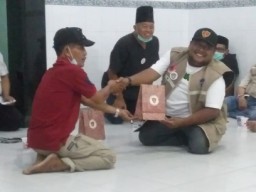Jogoboyo Disability Center Salurkan Bantuan Untuk Warga Terdampak Covid