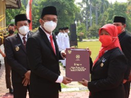 Gus Muhdlor Gelorakan Gotong Royong dan Jaga Persatuan Jangan Mau Diadu Dom