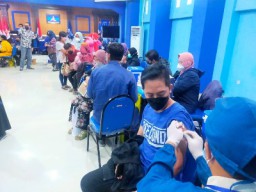 Demokrat Jatim Laksanakan 2.000 Vaksin Booster Bagi Warga Surabaya
