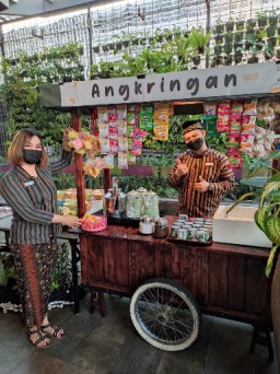 Angkringan Ramadhan disajikan dengan rasa otentik Nusantara