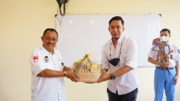 Wawali Surabaya Armuji Apresiasi Guru Seni Tari SMKN 12