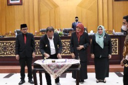 Wakil Walikota Armuji Apresiasi Masukan DPRD Kota Surabaya