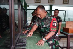 Cek gudang senjata, Kasrem 084/BJ Tekankan Patuhi Protap