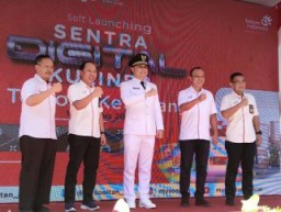 Cak Eri Resmikan SDK Telkom Ketintang