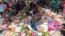 Walikota Eri Cahyadi Hadiri Sedekah Bumi Ajak Warga Lestarikan Budaya