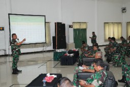 Kepala Seksi Perencanaan Korem 084/BJ Membuka Kegiatan Pendataan