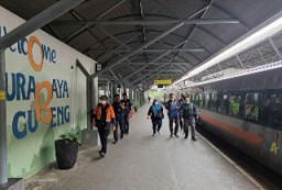 KA Blambangan Ekspres Relasi Semarang Tawang- Surabaya-Ketapang