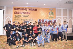 Yayasan Indonesia Menegakkan Sunnah Gelar Khitanan Massal