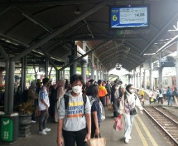 245 Calon Pelanggan Tak Penuhi Syarat Naik Kereta Api