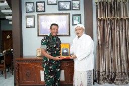 Danrem 084/Bhaskara Jaya Berkunjung Ke Pondok Pesantren Al-Hamidi