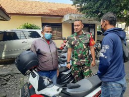 Babinsa Komsos Wujudkan Kamtibmas Tetap Kondusif Dengan Warga Binaan