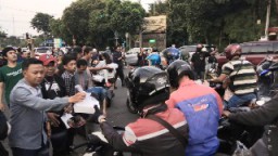 Pokja Judes Bagi Ratusan Paket Takjil