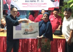 Legislator PDIP Dorong Posyandu di Surabaya Gunakan Timbangan Digital