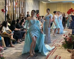 Exclusive Fashion Show Bertajuk FAS-CI-NATE Suguhkan 48 Busana Apik