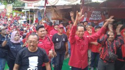 Posko Ganjar di Ngagel Rejo sebagai Rumah Aspirasi Warga