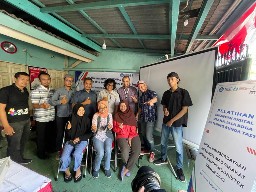 Tim Dosen UHW Perbanas Ciprakan Aplikasi Siricing