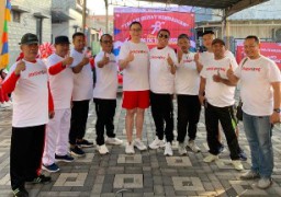Josiah Michael Gaungkan Jokow15me Sambil Ajak Warga Jalan Sehat