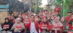 Anas Karno Sosialisasi Ganjar Pranowo ke Ibu-Ibu Kampung Semolowaru