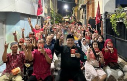 PDIP Surabaya Sosialisasikan Ganjar Pranowo dari Kampung ke Kampung
