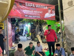 Kader PDIP Surabaya Blusukan Sosialisasikan Ganjar Pranowo Presiden