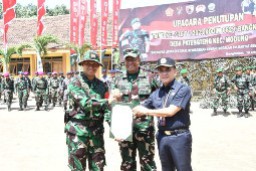 Danrem 084/Bhaskara Jaya Resmi Tutup TMMD ke-118 TA 2023 di Bangkalan
