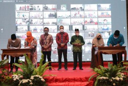 Wali Kota Eri Cahyadi Beri Insensif 2236 Hafidz dan Hafidzah di Kota Suraba