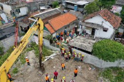 Pemkot Surabaya Bangun 55 Crossing Saluran Air
