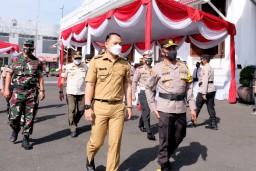 Wali Kota Eri Cahyadi Pimpin Apel Gelar Pasukan Operasi Ketupat Semeru