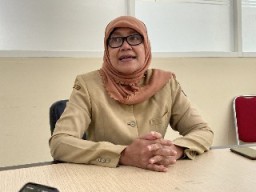 Pemkot Surabaya Bersama Perwosi Gelar Lomba Senam dan Bola Voli