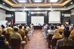 Wali Kota Eri Cahyadi Buka Pelatihan Pendataan Data Terpadu Masyarakat