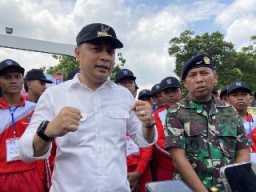 Pelajar hingga Pejabat Pemkot Surabaya Masuk Sekolah Kebangsaan
