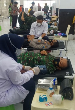 Kodim 0829 Bangkalan Melaksanakan Donor Darah