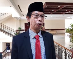 Ketua DPRD Surabaya Ajak Perkuat Persatuan Pulihkan Kesehatan dan Ekonomi