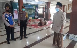 Haul Ke-16 KH. Mas Zuber Charis