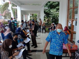 Demokrat Surabaya Gelar Vaksinasi Kedua