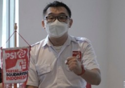 SE Nataru Walikota Tuai Apresiasi Fraksi PSI