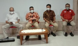 Pemkot Surabaya Pastikan Tidak Ada Pelarangan Berbagi Takjil