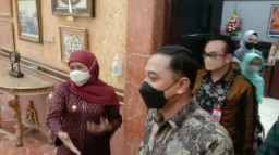 Gubernur Jatim Silaturahmi ke Wali Kota Eri Cahyadi