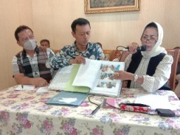 Tak Ada Paksaan Mendukung Lucy Kurniasari