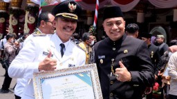 Aplikasi Si ASIK Wakili Kita Surabaya Raih Terinivatif I