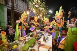 Festival Rujak Uleg Surabaya Masuk Dalam Karisma Event Nusantara