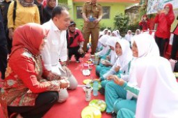 Pemkot Surabaya Galakkan Gerakan Siber Casting Cegah Stunting