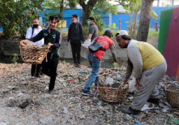 Pemkot Surabaya Gelar Kerja bakti di 191 TPS