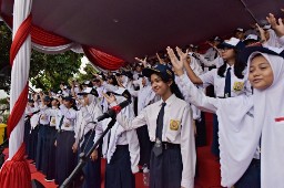Pemkot Surabaya Ciptakan Game Kebersamaan Cegah Bullying di Sekolah