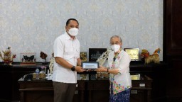 Belasan Guru Besar FIB UGM Kunjungi Pemkot Suravaya