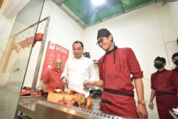 Walikota Eri Cahyadi Launching Ayam Canton Soerabaja