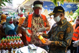 Kunjungi Kota Pahlawan, Menko PMK Apresiasi Berbagai Sektor Tangguh yang Te