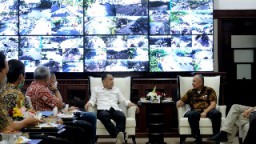 Mas Eri Sinergikan Pembangunan Infrastruktur Layanan Publik Surabaya
