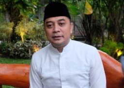 Ini Saran Walikota Eri Untuk Warga Surabaya Yang Bangun Rumah